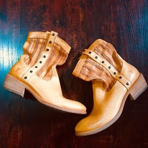 🆕❤️Frye new boots❤️new